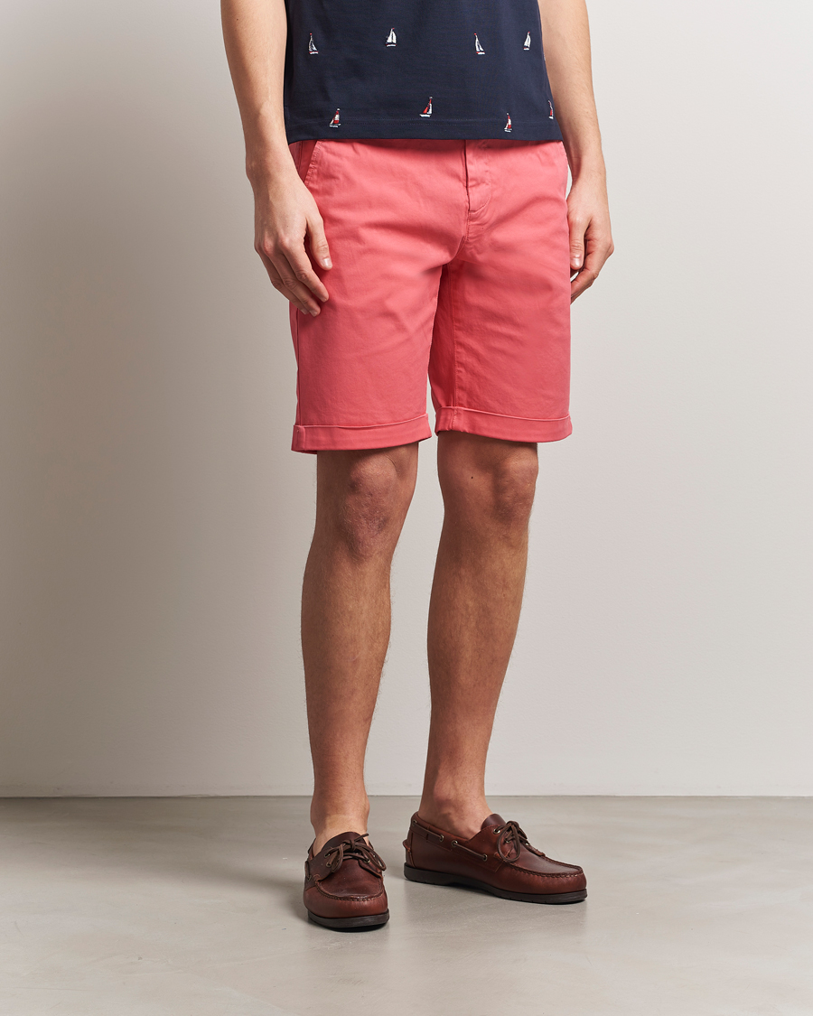 Men | Shorts | GANT | Regular Sunfaded Shorts Watermelon Red