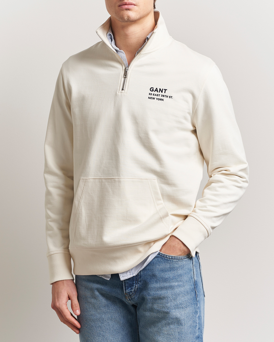 Men | Sweaters & Knitwear | GANT | Script Graphic Half Zip Sweater Cream