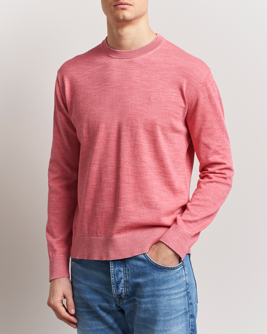 Men | Sweaters & Knitwear | GANT | Sunfaded Crew Neck Sweater Watermelon Red