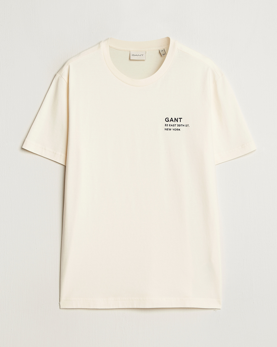 Men | T-Shirts | GANT | Small Graphic Crew Neck T-Shirt Cream