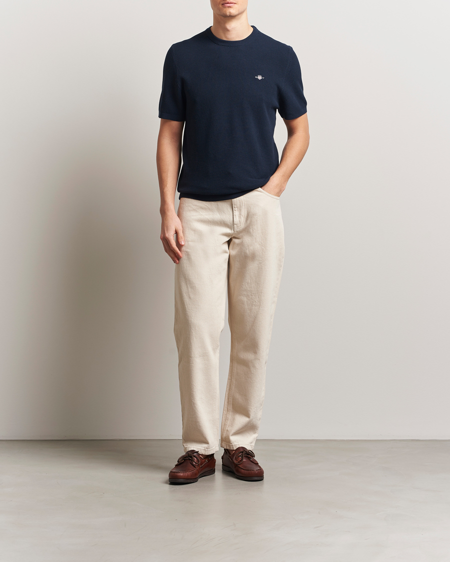 Men | T-Shirts | GANT | Micro Textured Crew Neck T-shirt Evening Blue
