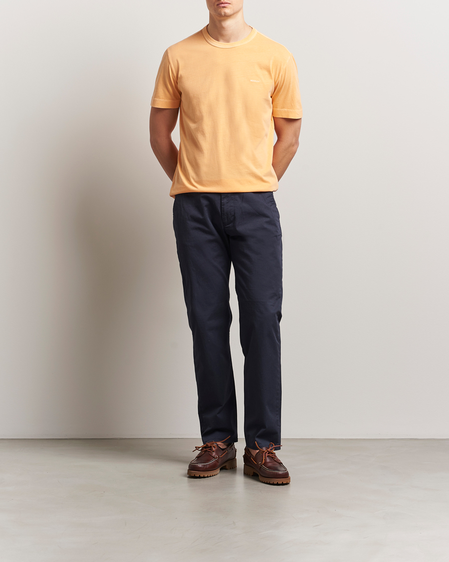 Men | T-Shirts | GANT | Sunfaded T-Shirt Peachy Orange