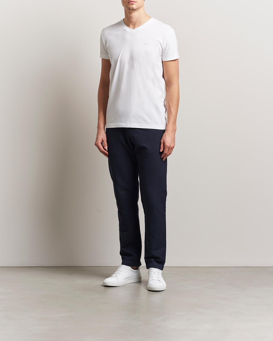 Men | T-Shirts | GANT | 2-Pack V-Neck T-shirt Black/White