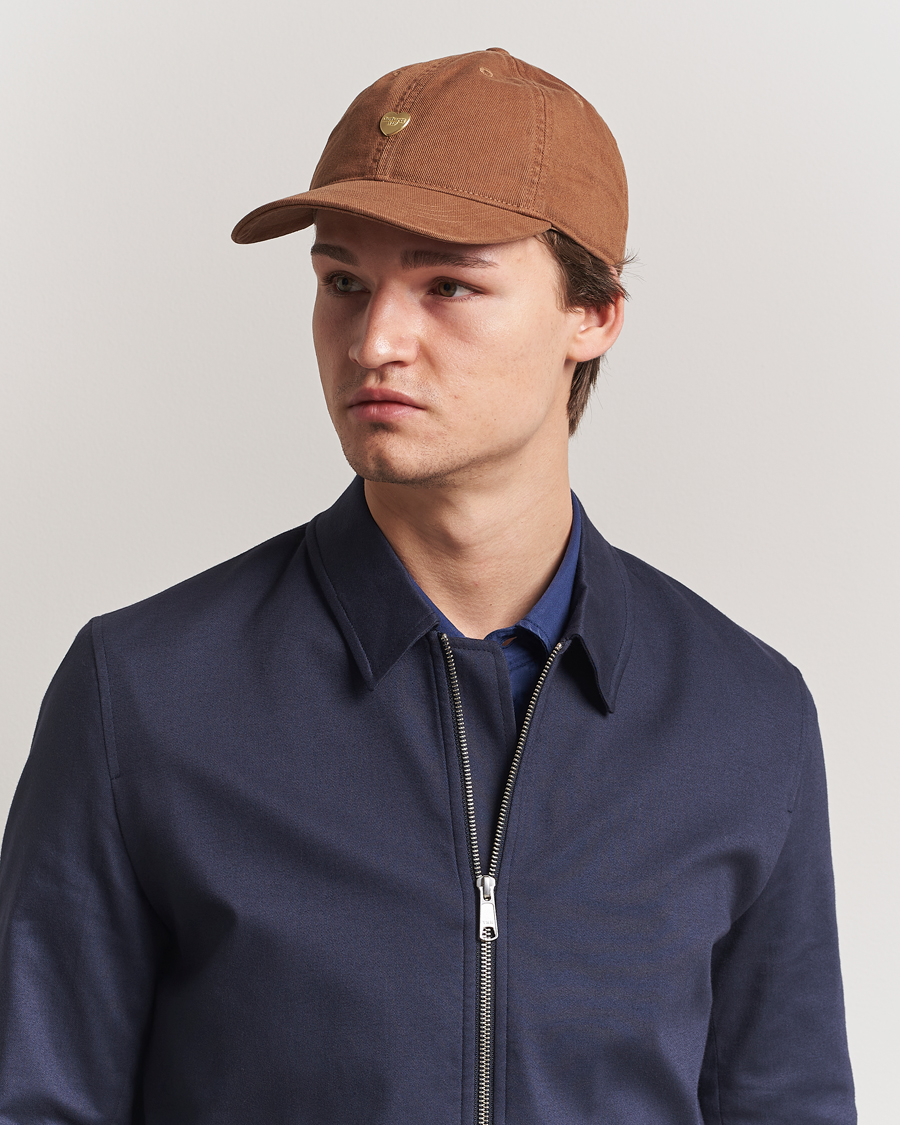 Men | Hats & Caps | Carhartt WIP | Heart Metal Cap Hamilton Brown