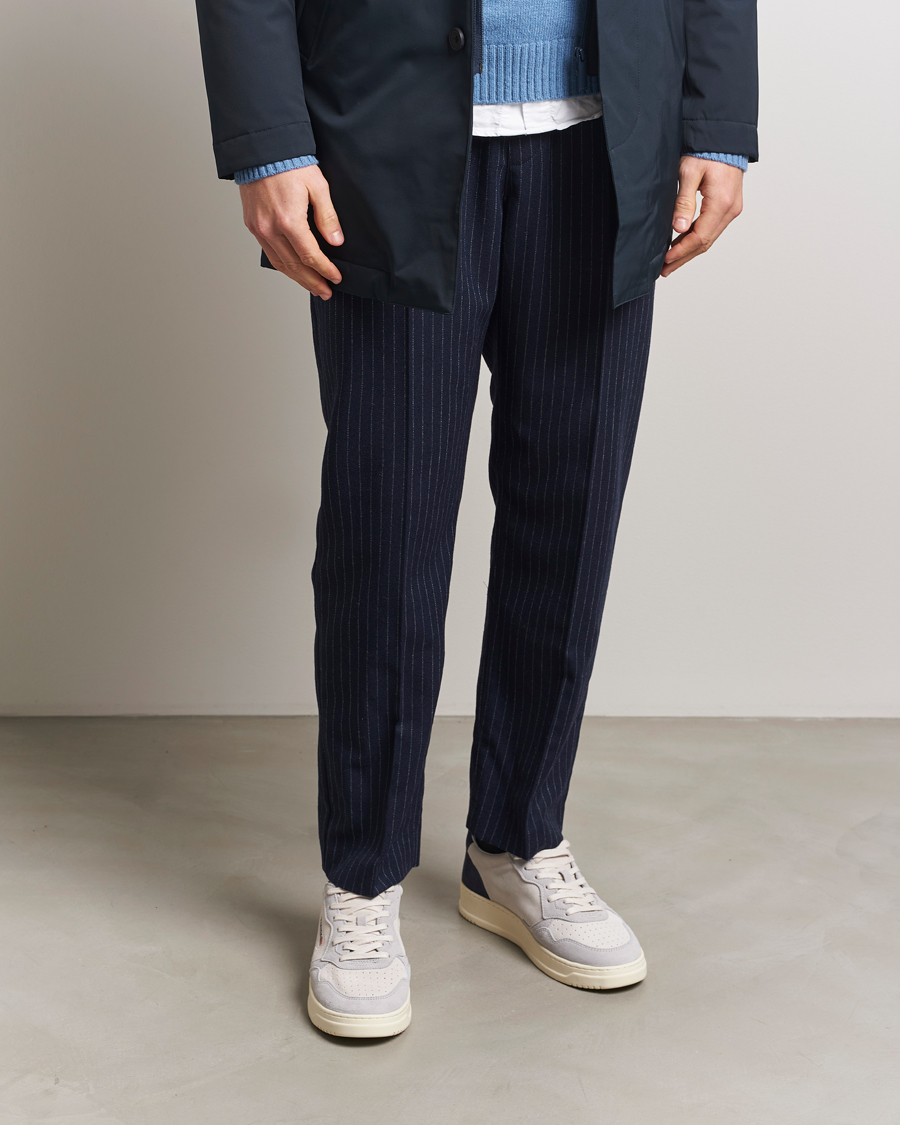 Men | Sneakers | Autry | Medalist Low Super Soft Goat Suede Sneaker Loft/Space Blue