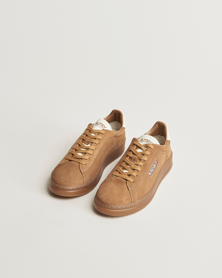 Men | Sneakers | Autry | Dallas Low Suede Sneaker Sigaro