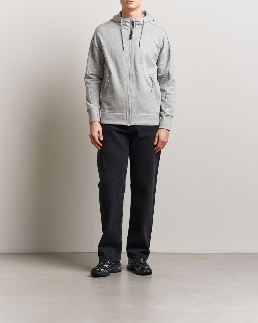 Men | Sweaters & Knitwear | C.P. Company | Diagonal Raised Fleece Full Zip Goggle Hoodie Grey