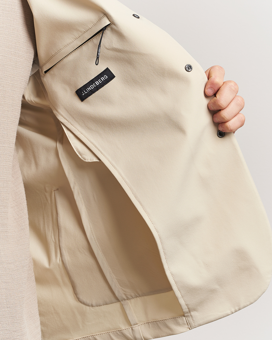 Men | Blazers | J.Lindeberg | Barry WR Tech Blazer Moonbeam