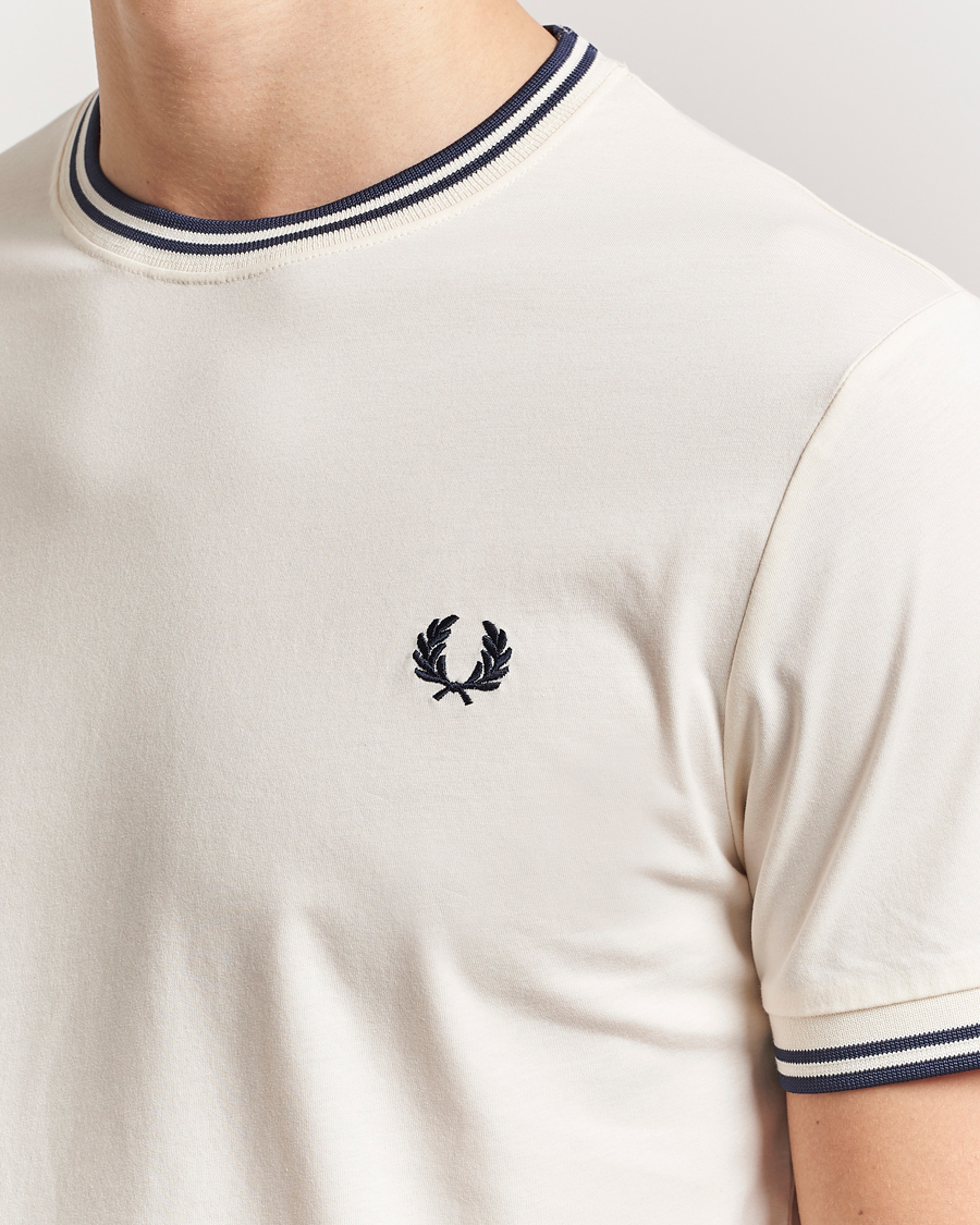 Men | T-Shirts | Fred Perry | Twin Tipped T-Shirt Ecru