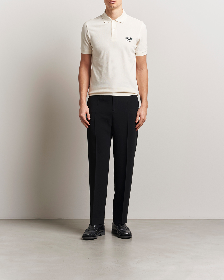 Men | Polo Shirts | Fred Perry | Clubhouse Embroidered Polo Ecru