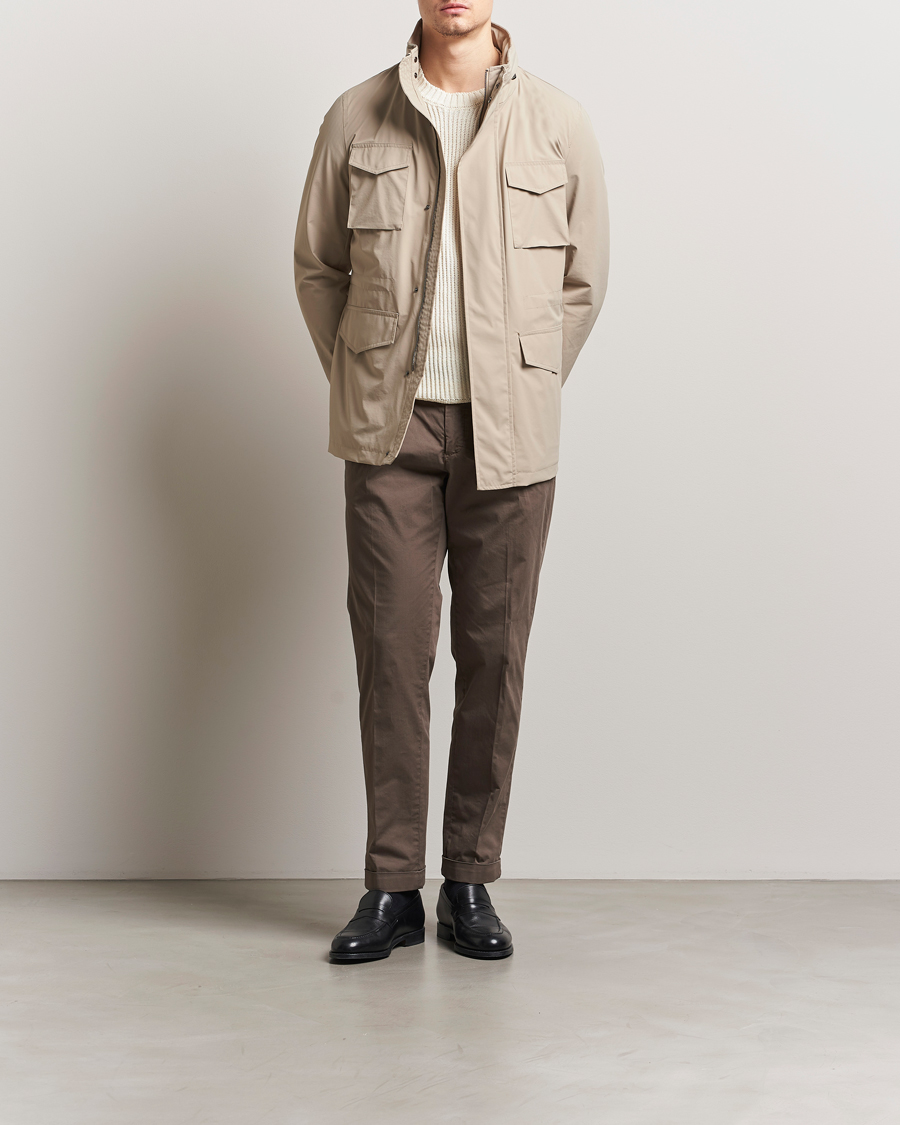 Men | Coats & Jackets | Oscar Jacobson | M65 Nylon Field Jacket Beige