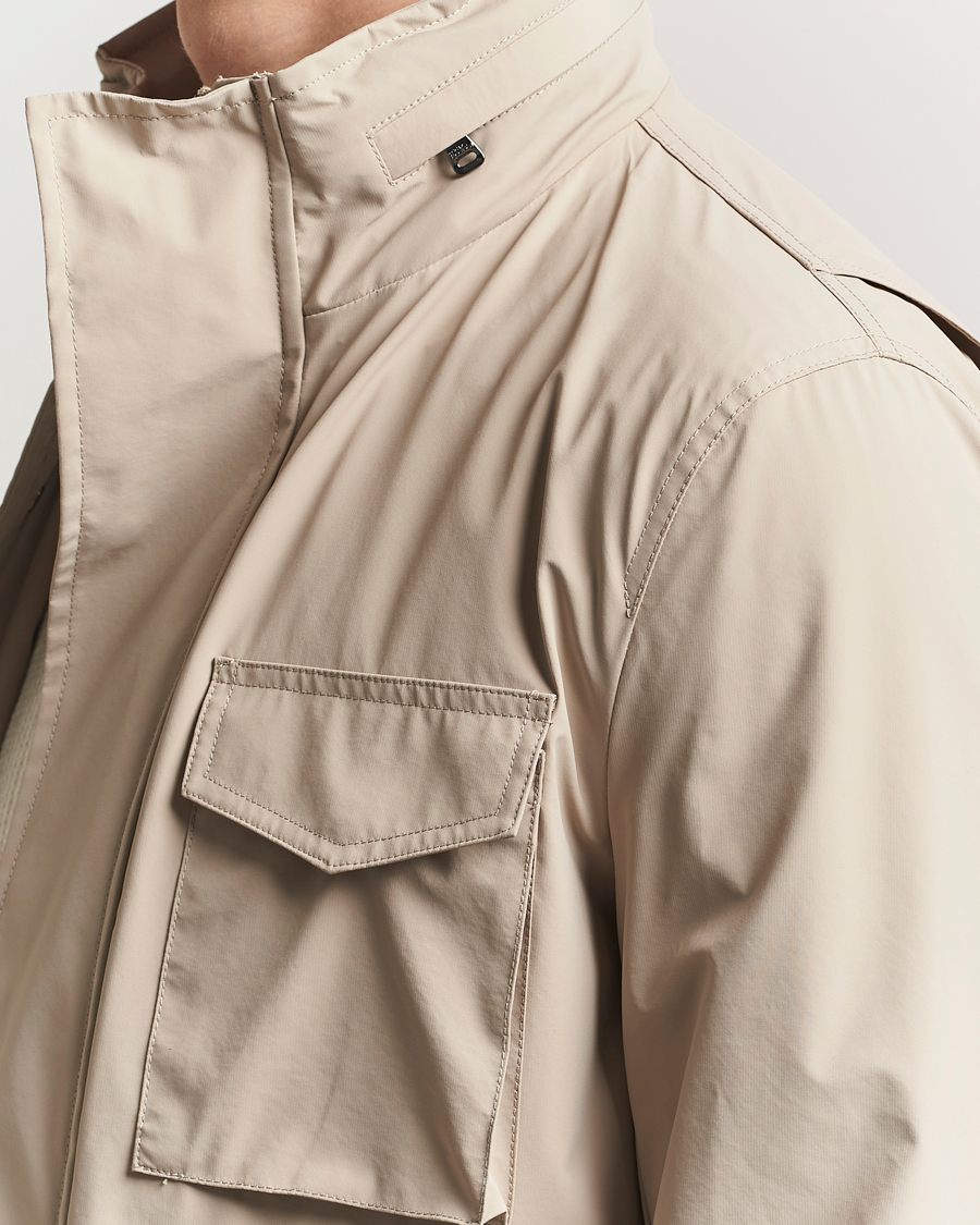 Men | Coats & Jackets | Oscar Jacobson | M65 Nylon Field Jacket Beige
