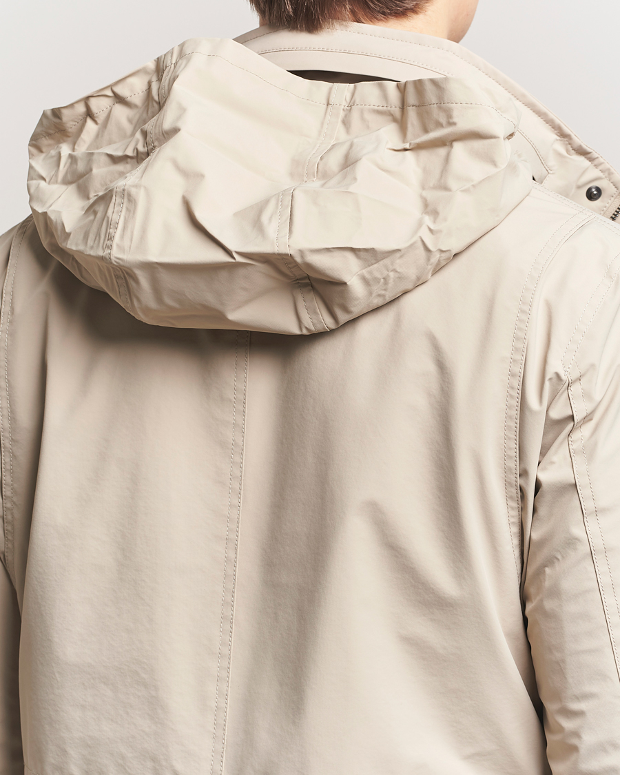 Men | Coats & Jackets | Oscar Jacobson | M65 Nylon Field Jacket Beige