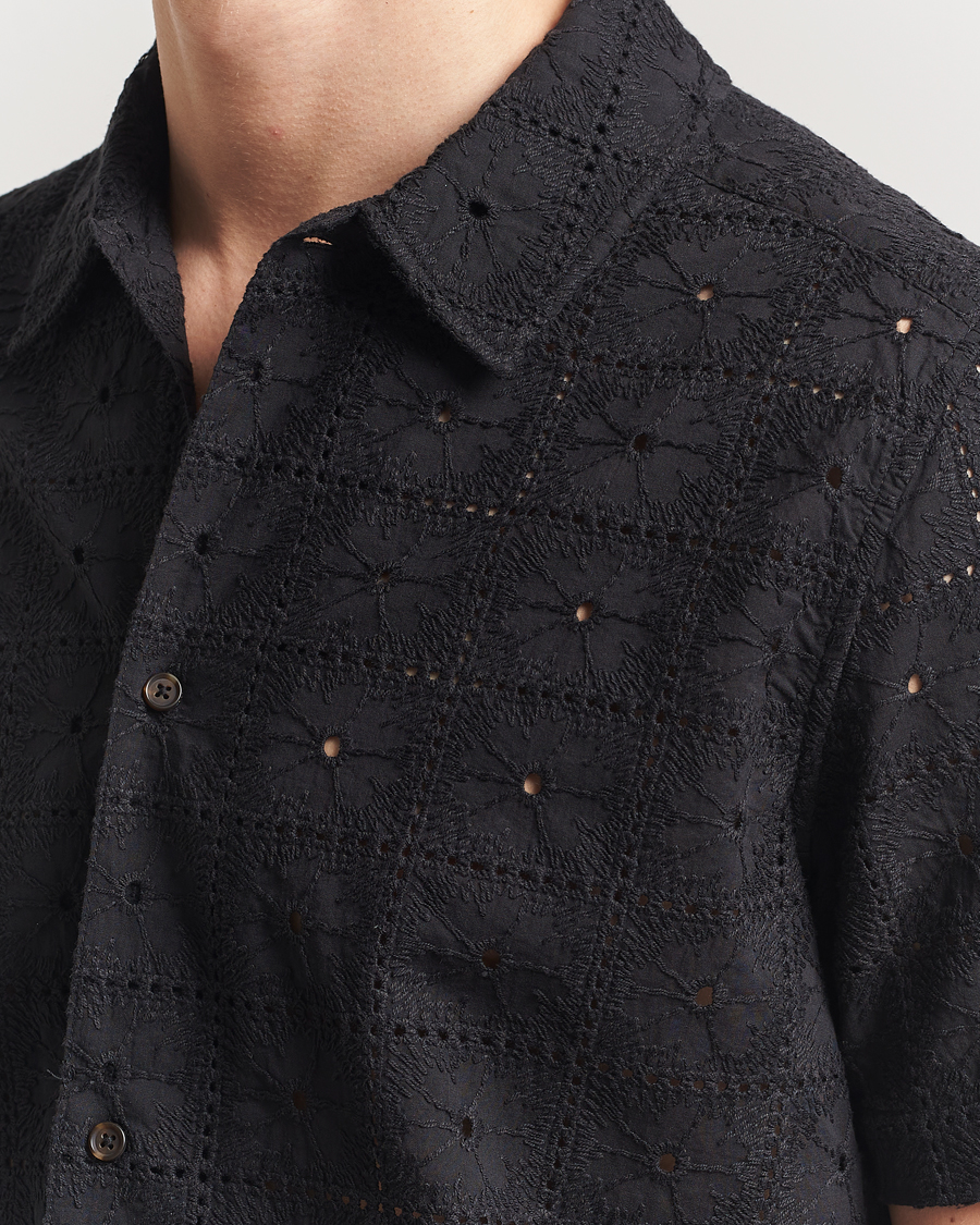 Men | Shirts | LES DEUX | Hector Anglaise Short Sleeve Shirt Black