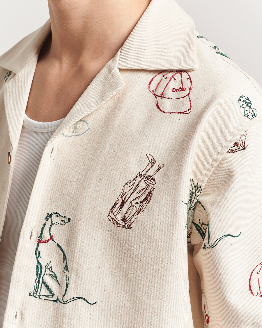 Men | Shirts | Drôle de Monsieur | Embroidered Country Club Shirt Ecru
