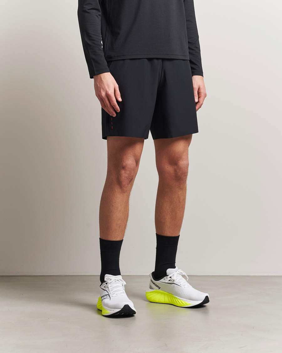 Men | Shorts | Falke Sport | Perform Better Shorts Black