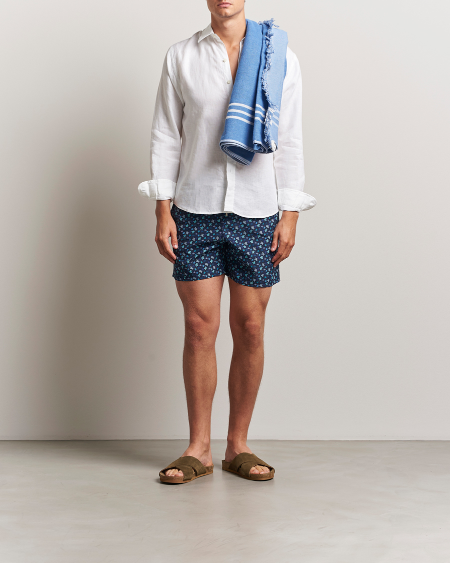 Men | Swimwear | Vilebrequin | Moorea Swimshorts Paon