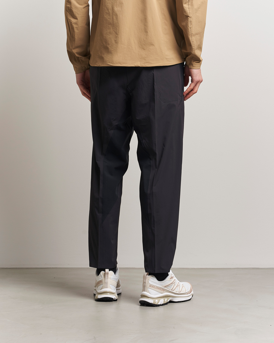 Men | Trousers | Arc'teryx Veilance | Secant Lightweight Casual Pants Black