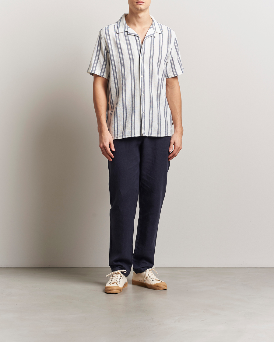 Men | Shirts | KnowledgeCotton Apparel | Box Short Sleeve Stripe Shirt Blue