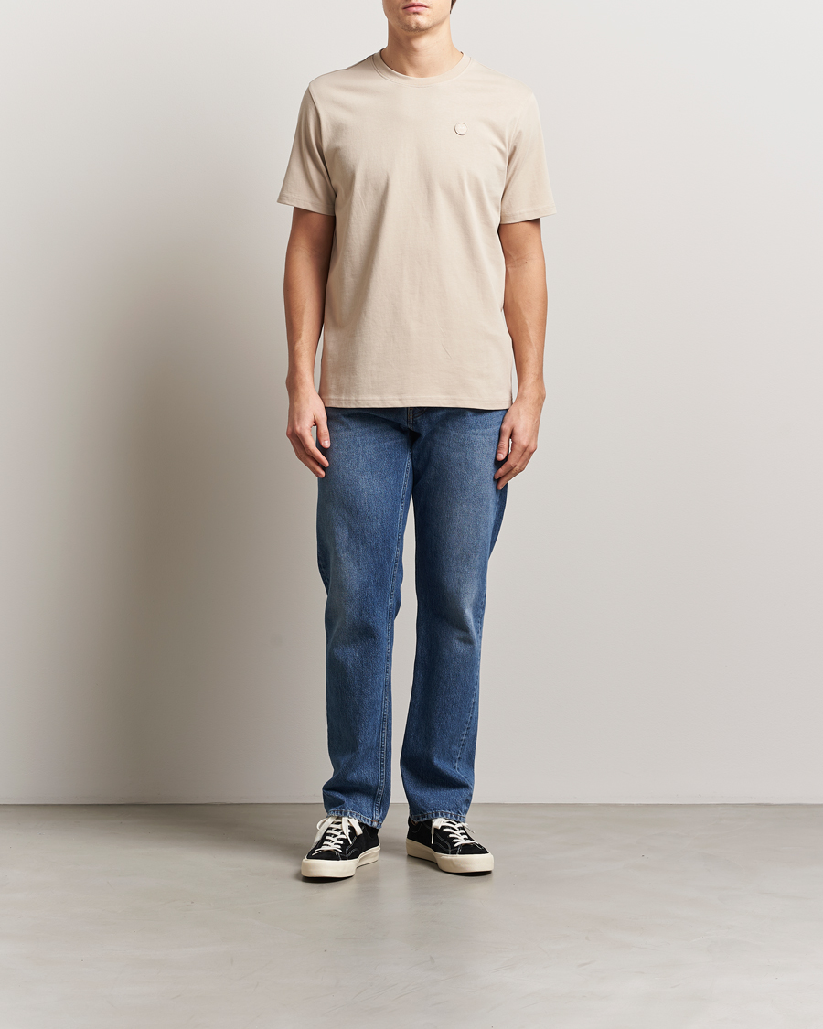 Men | T-Shirts | KnowledgeCotton Apparel | Loake Badge T-Shirt Beige