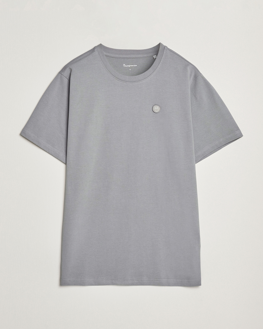 Men | T-Shirts | KnowledgeCotton Apparel | Loake Badge T-Shirt Grey