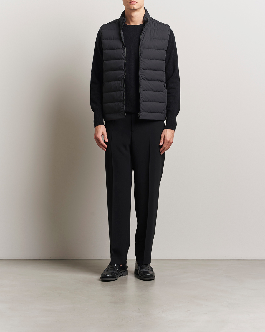 Men | Gilets | Scandinavian Edition | Ratio II Lightweight Padded Vest Carbon