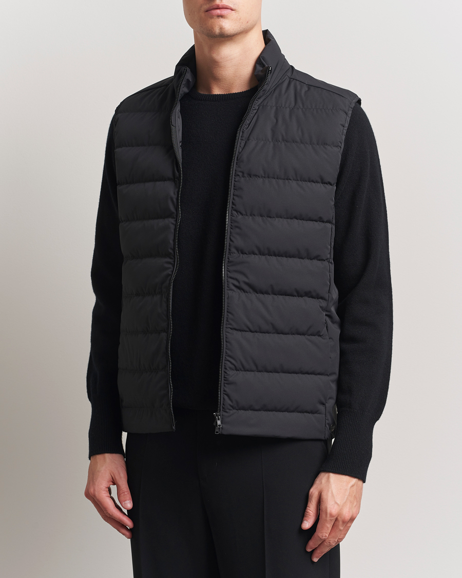 Men | Coats & Jackets | Scandinavian Edition | Ratio II Lightweight Padded Vest Carbon