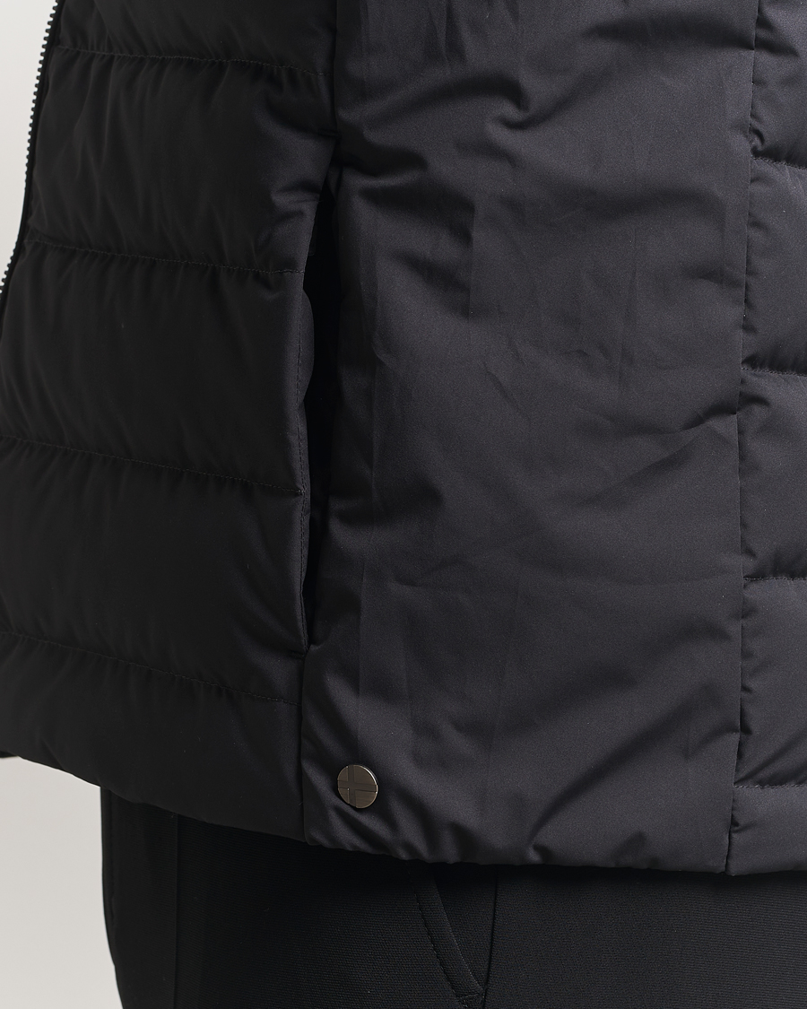Men | Gilets | Scandinavian Edition | Ratio II Lightweight Padded Vest Carbon