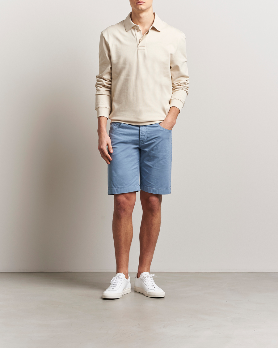 Men | Shorts | Jacob Cohën | Nicolas Cotton Gabardine Shorts Light Blue