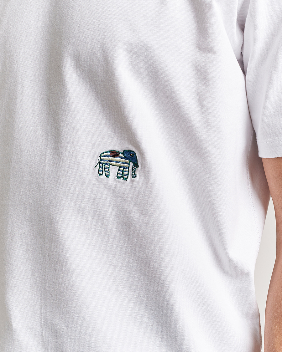 Men | T-Shirts | Drake's | Elephant Graphic Print Hiking T-Shirt Ecru