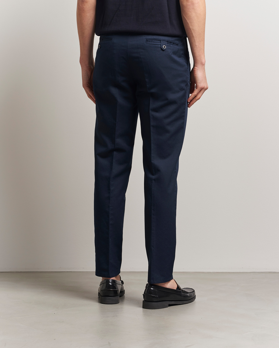 Men | Trousers | Incotex | Tapered Fit Pleated Linen Slacks Navy