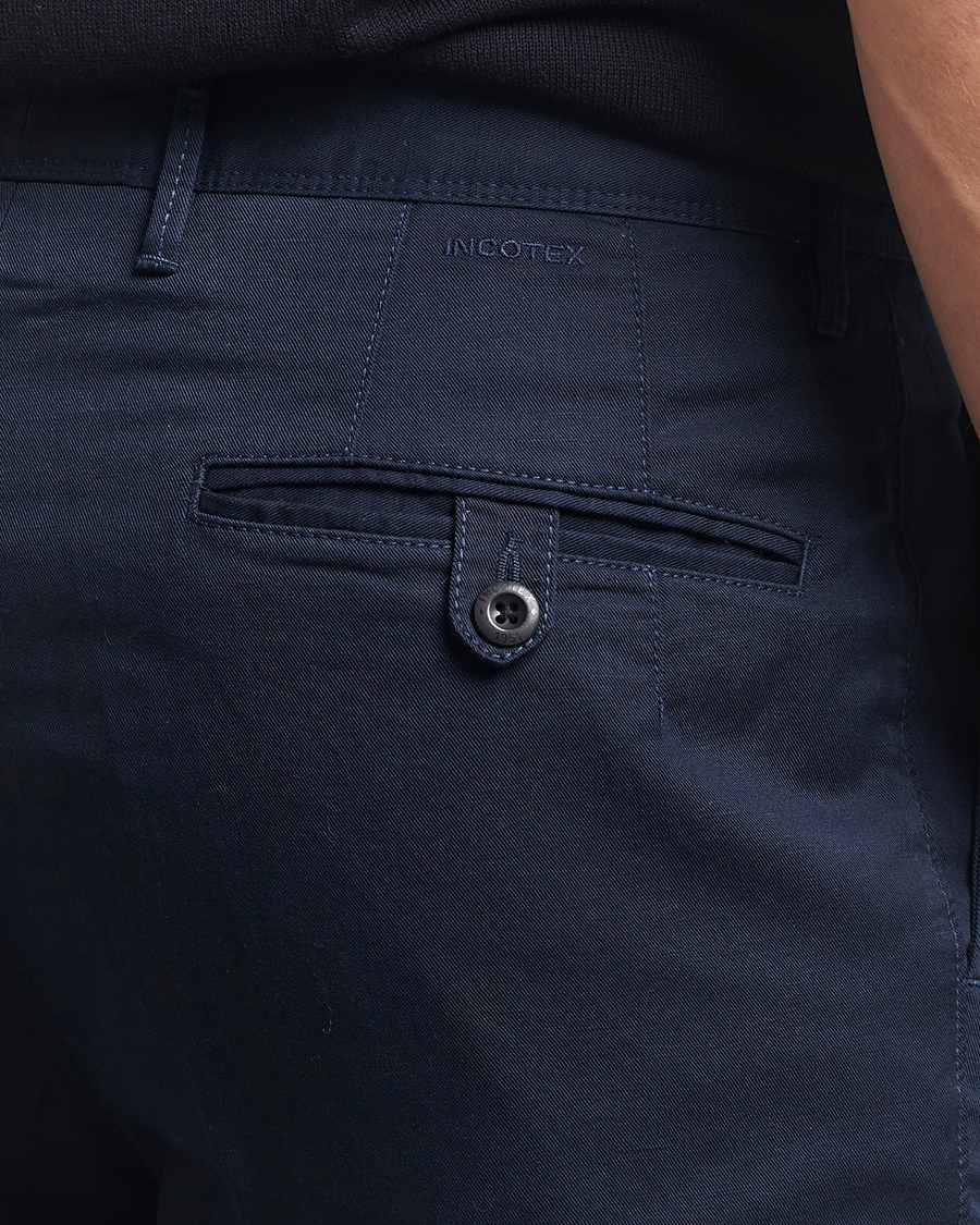 Men | Trousers | Incotex | Tapered Fit Pleated Linen Slacks Navy