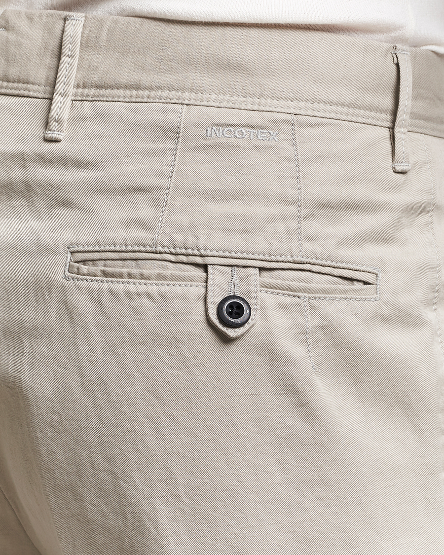 Men | Trousers | Incotex | Tapered Fit Pleated Linen Slacks Light Beige