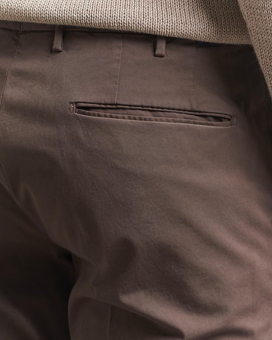 Men | Trousers | Incotex | Slim Fit Comfort Chinos Brown