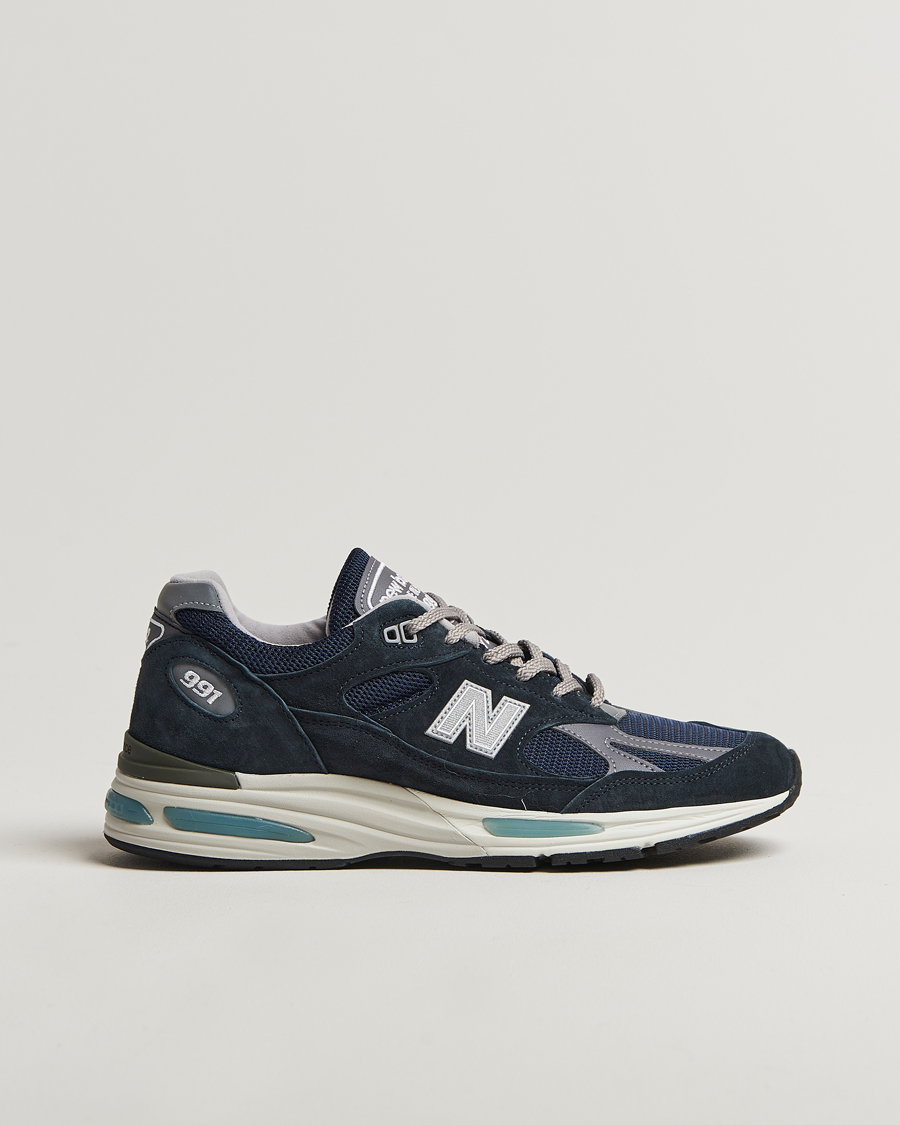 Men | Sneakers | New Balance Made In US & UK | New Balance Made in UK 991v2 Sneakers Navy