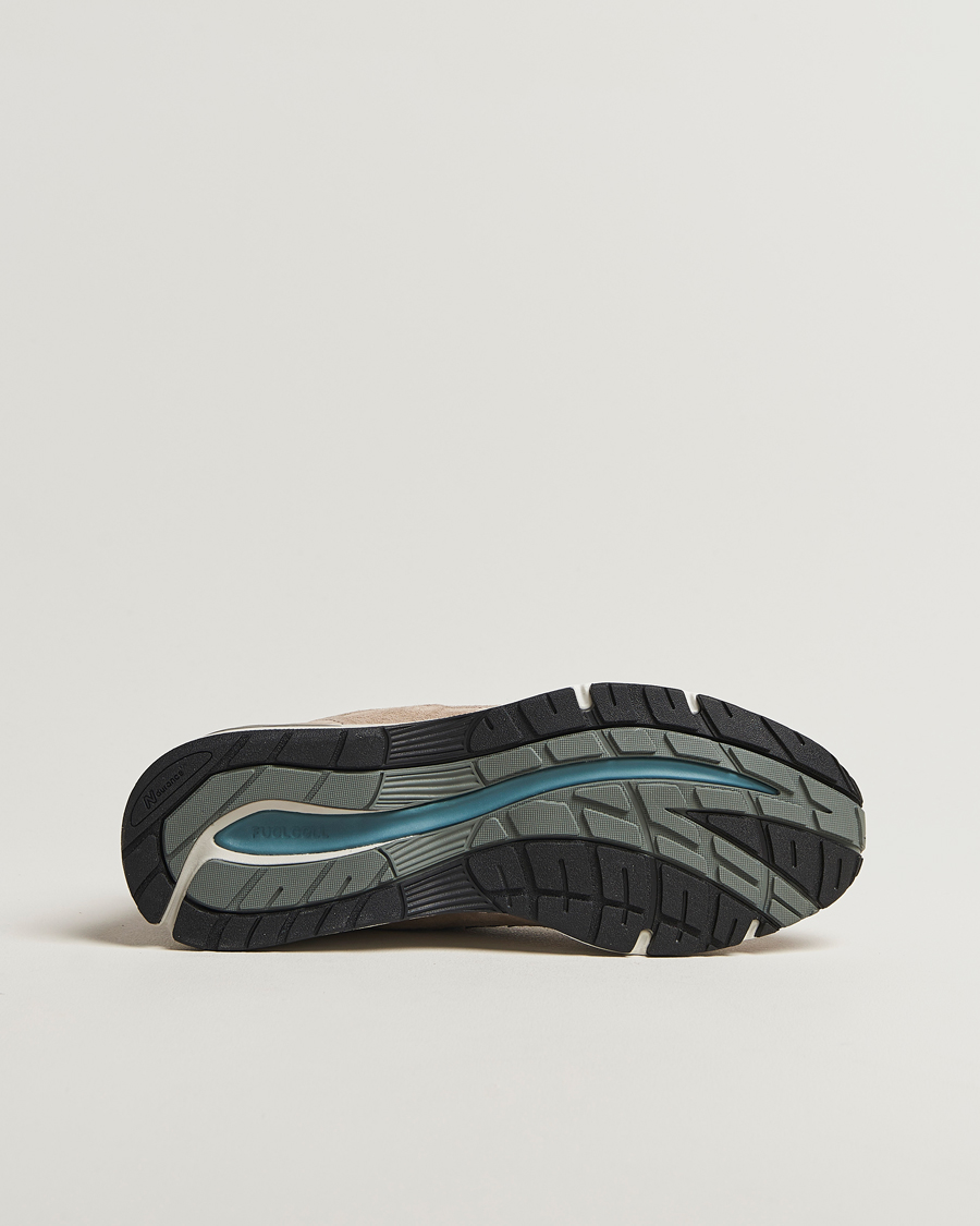 Men | Sneakers | New Balance Made In US & UK | New Balance Made in UK 991v2 Sneakers Cement
