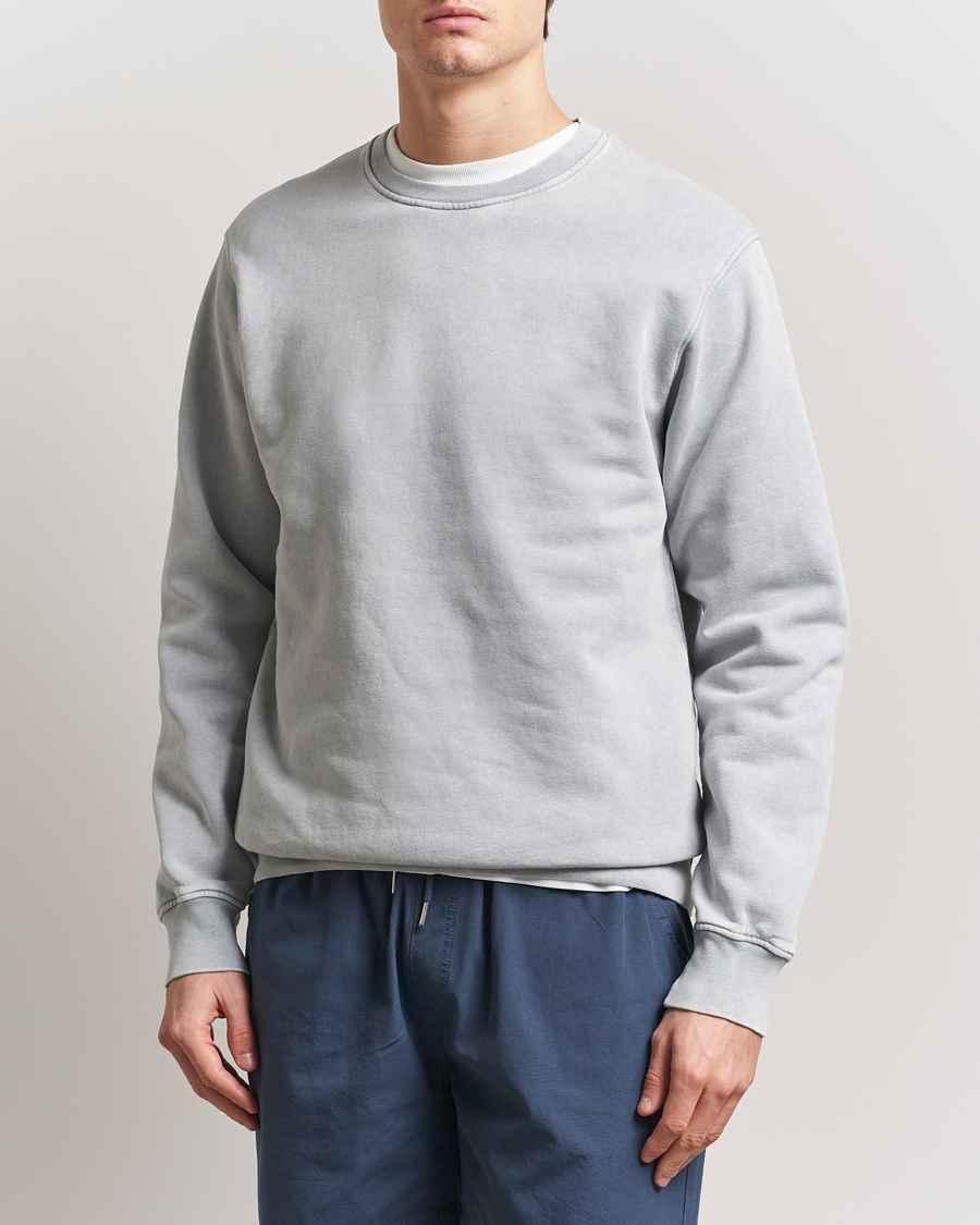 Men | Sweaters & Knitwear | Colorful Standard | Classic Organic Crew Neck Sweat Faded Grey