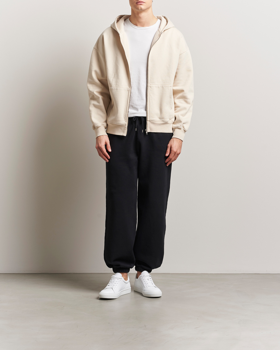 Men | Trousers | Colorful Standard | Classic Organic Sweatpants Deep Black