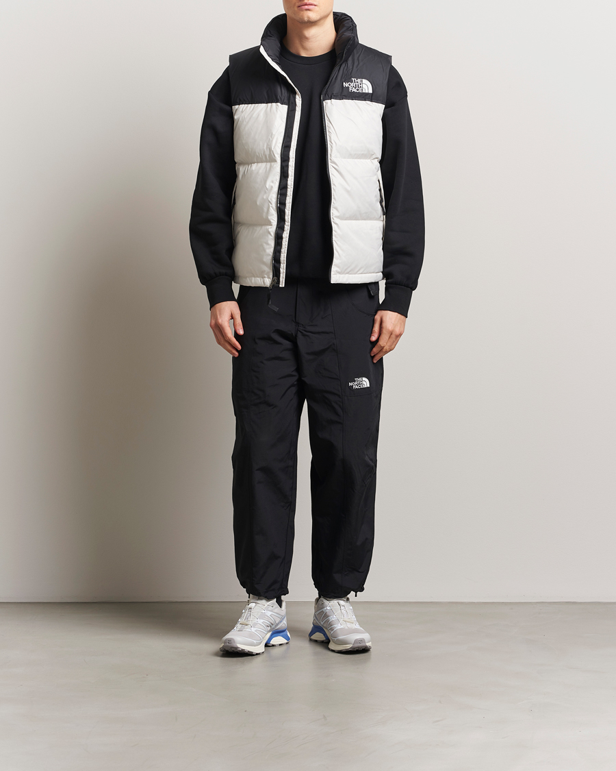 Men | Gilets | The North Face | 1996 Retro Nuptse Vest White Dune/Black