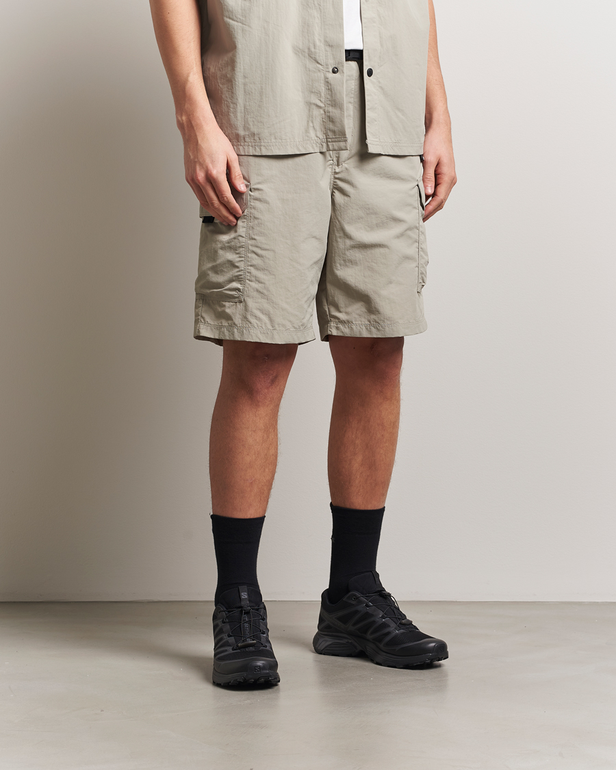 Men | Shorts | The North Face | NSE Shorts Clay Grey