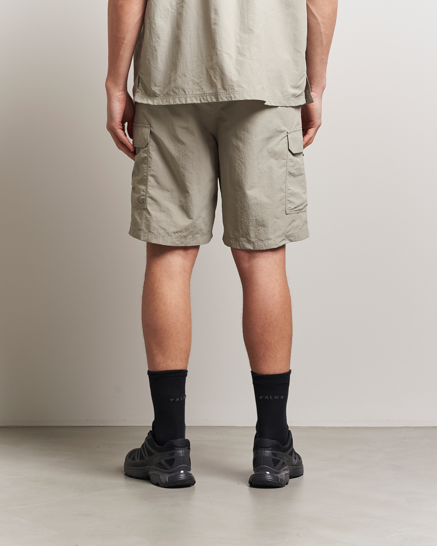 Men | Shorts | The North Face | NSE Shorts Clay Grey
