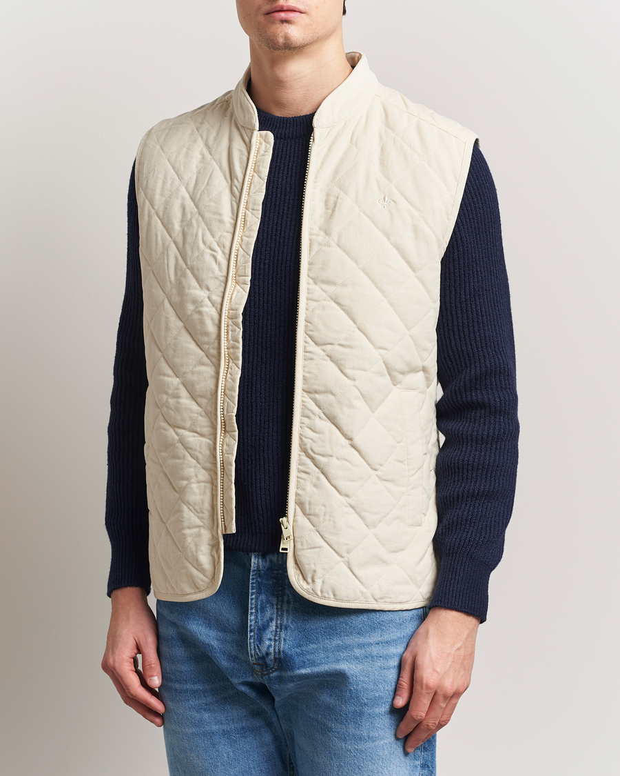 Men | Gilets | Morris | Teddy Quilted Cord Vest Khaki