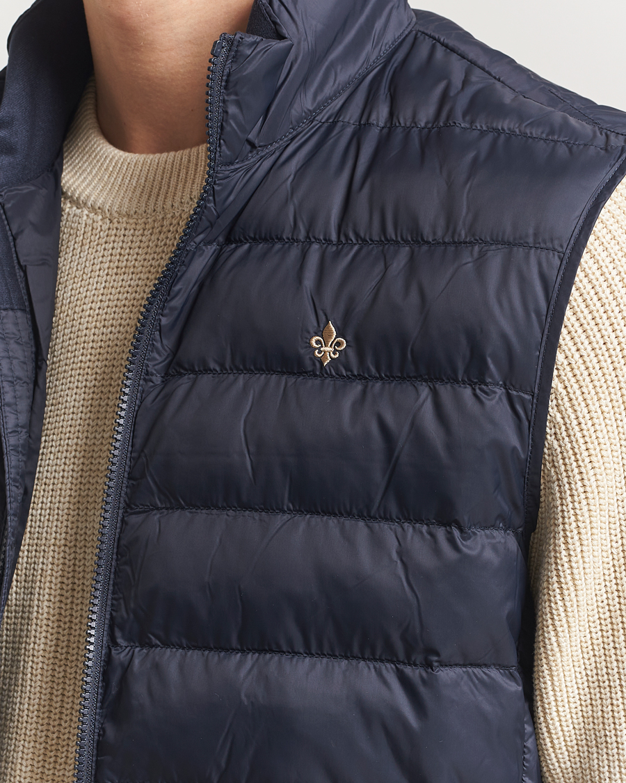 Men | Gilets | Morris | Norfolk Liner Vest Navy
