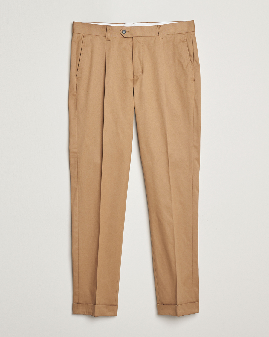 Men | Trousers | Tiger of Sweden | Tenuta Pleated Cotton Trousers Beige