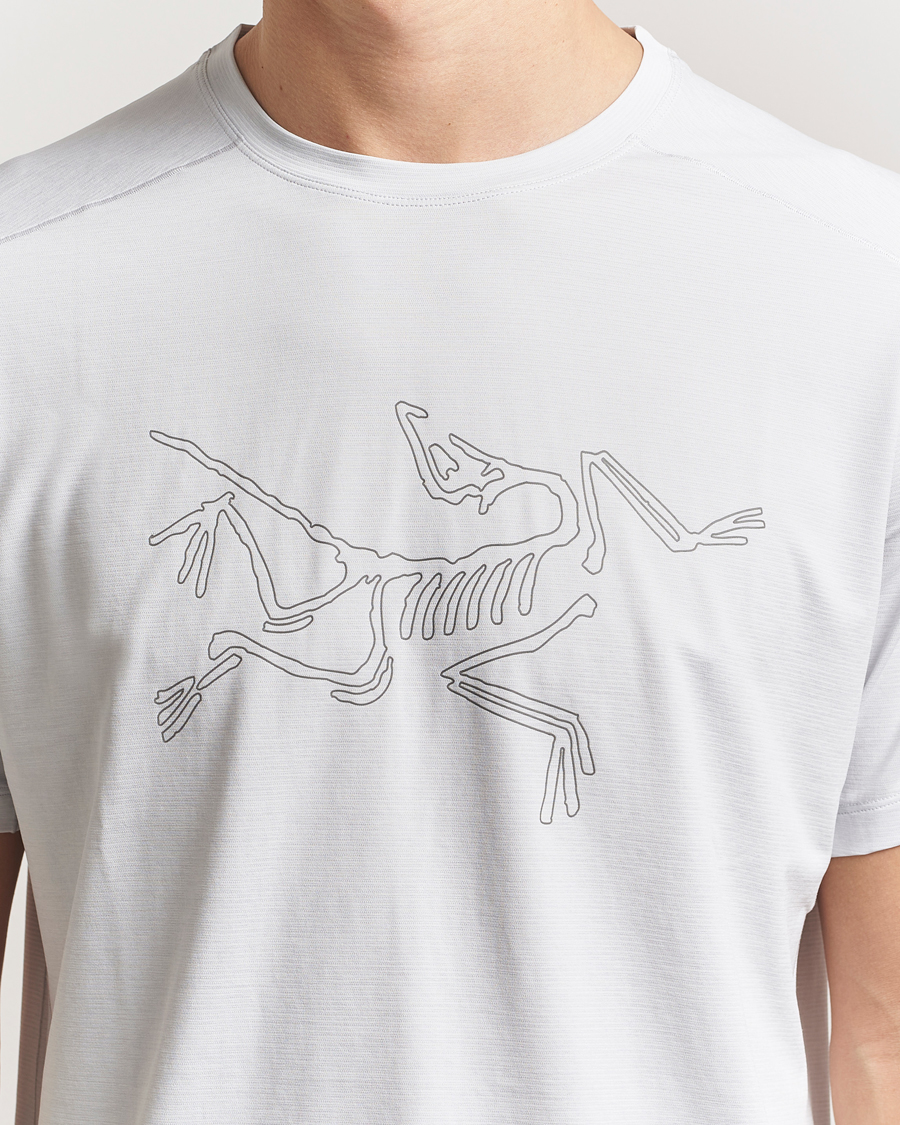 Men | T-Shirts | Arc'teryx | Cormac Bird Logo Crew Neck T-Shirt Atmos Heather
