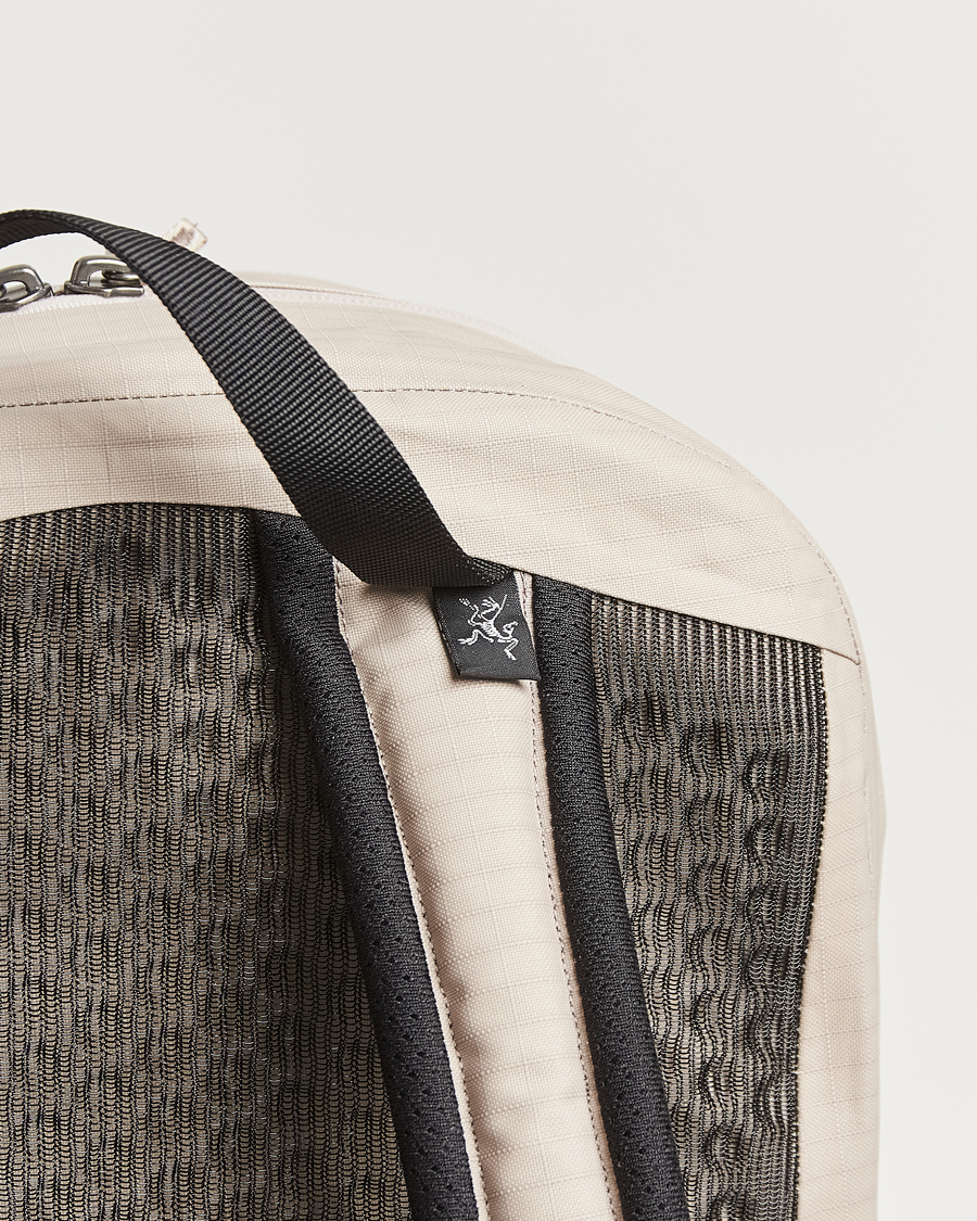 Men | Bags | Arc'teryx | Granville 16L Backpack Rune