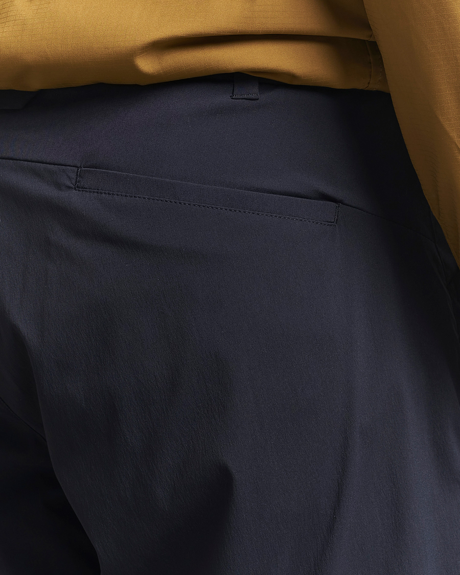 Men | Trousers | Houdini | Wadi Ultralight Pants True Black