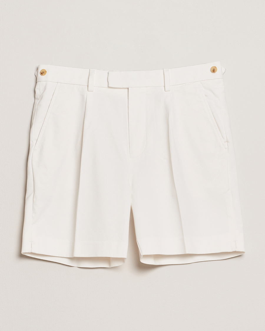Men | Shorts | GANT 240 Mulberry Street | Regular Fit Dressed Cotton Twill Shorts Eggshell