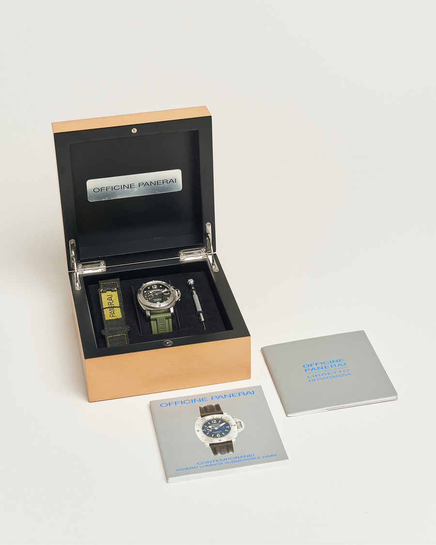 Men | Panerai Pre-Owned Luminor Submersible | Panerai Pre-Owned | Luminor Submersible