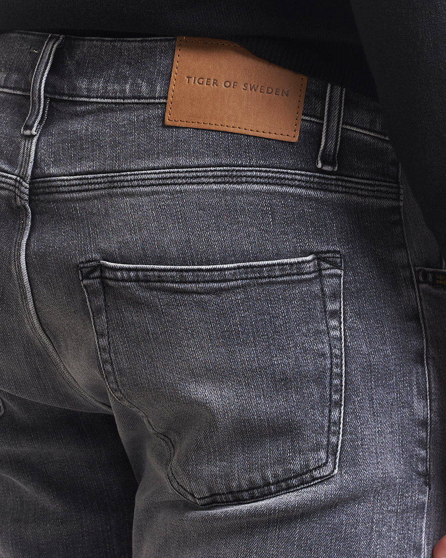 Men | Jeans | Tiger of Sweden | Pistolero Stretch Cotton Jeans Washed Black